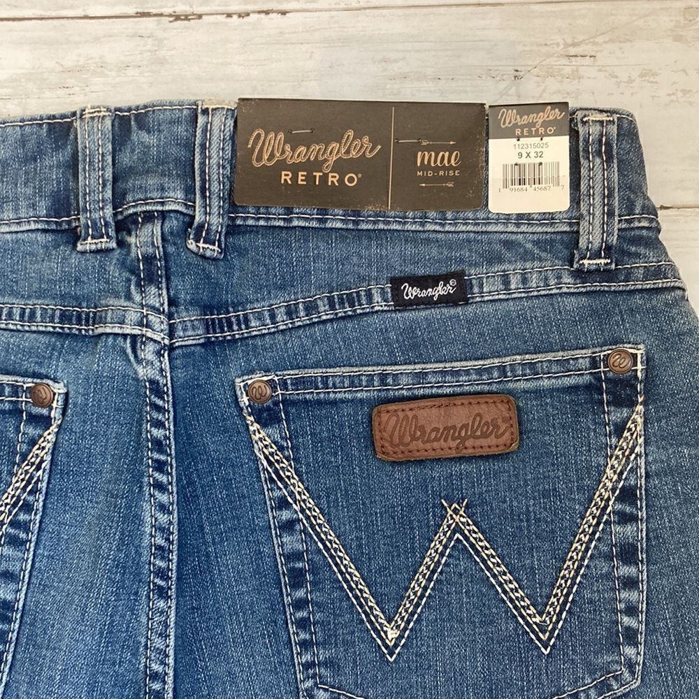 Wrangler Retro Women's Mid-Rise Denim Flare Leg Jeans Pants Size 9 X 32